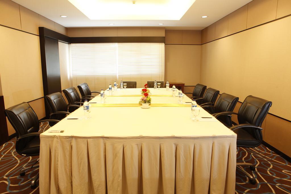 Hotel Santika Bogor Luaran gambar