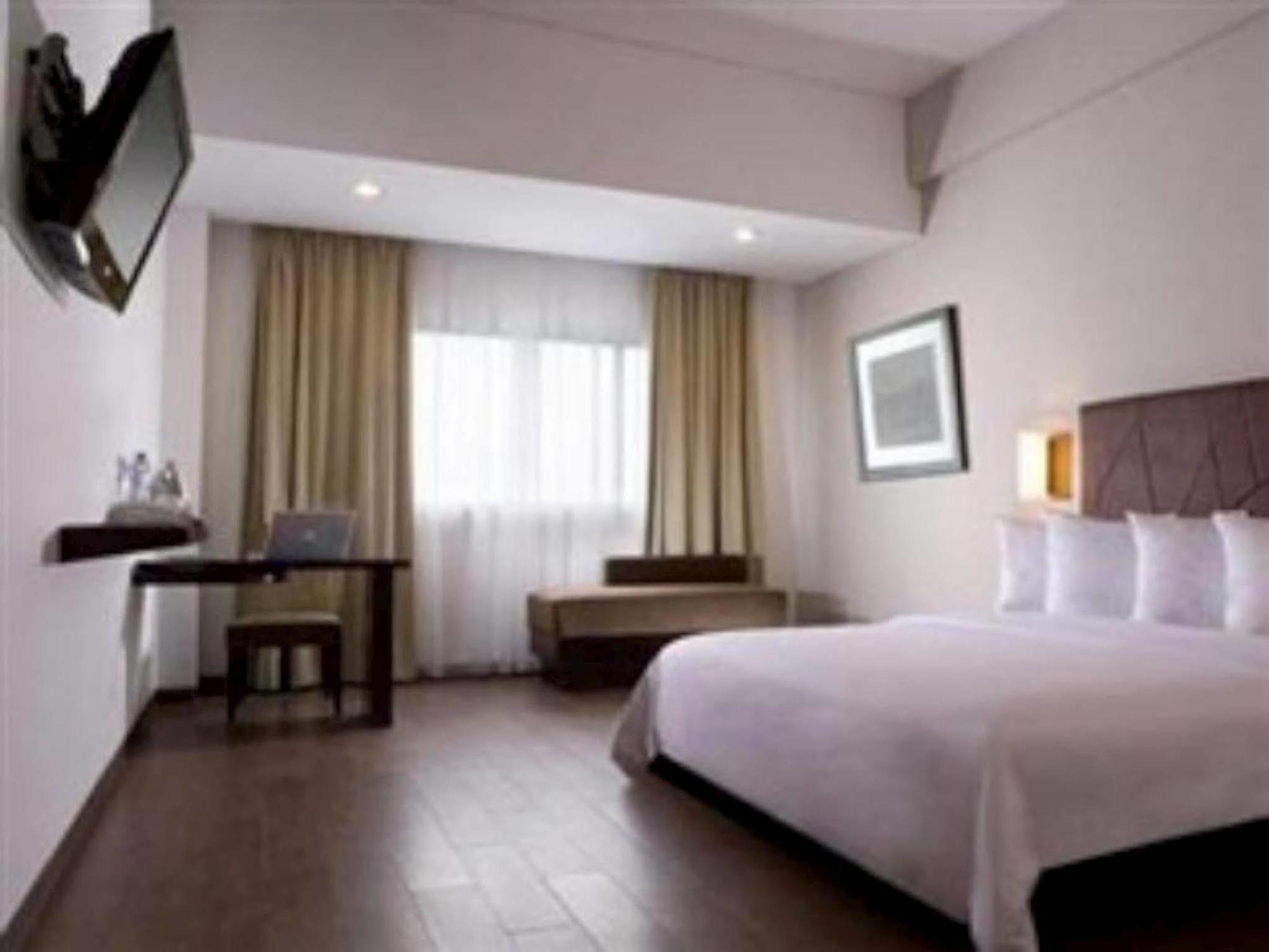 Hotel Santika Bogor Luaran gambar
