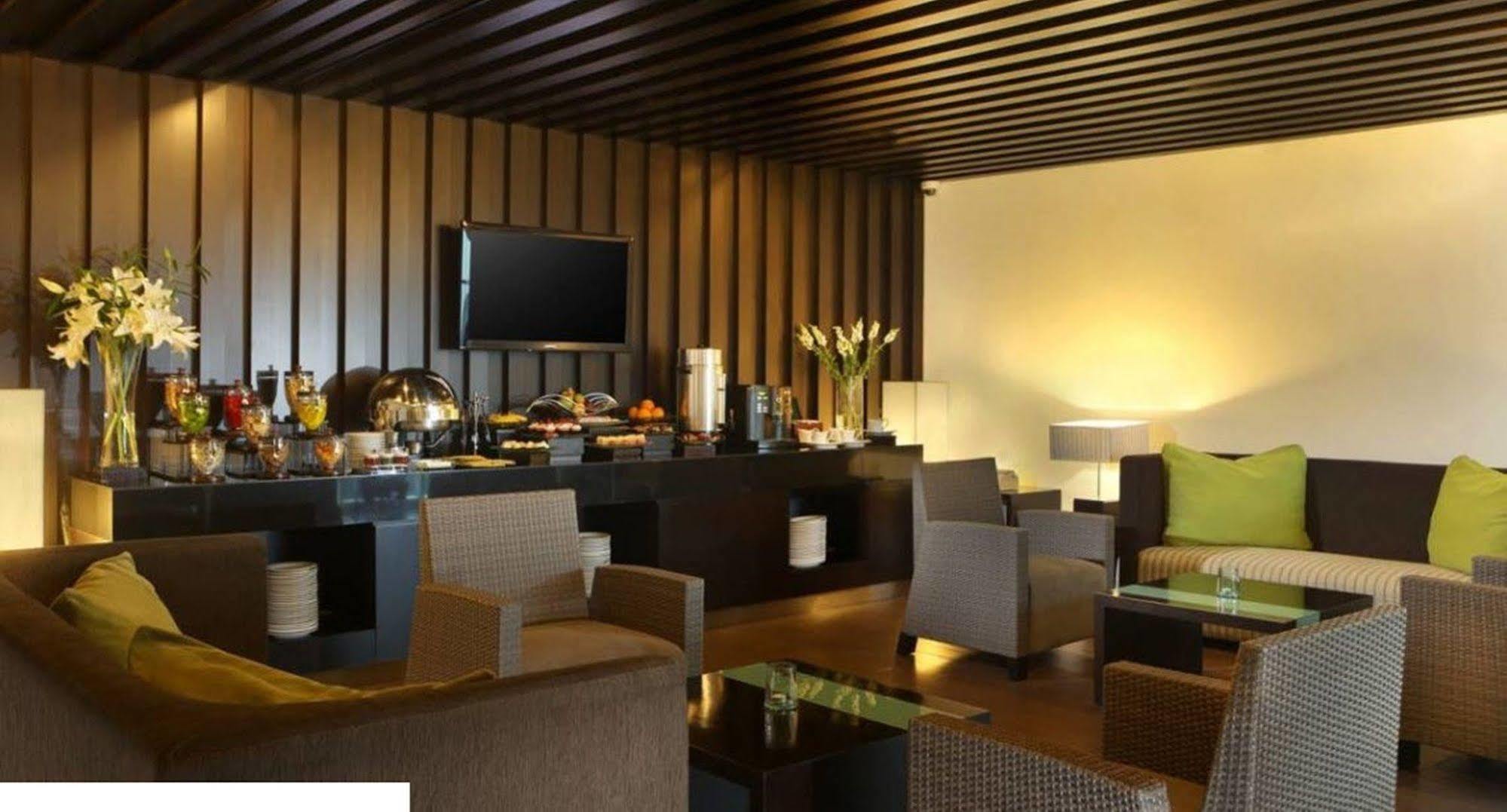 Hotel Santika Bogor Luaran gambar